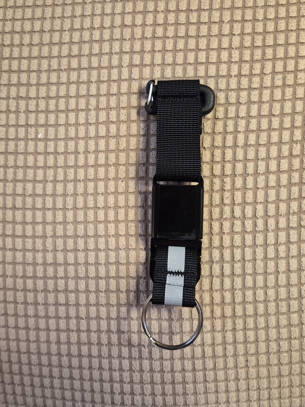 CHROME brand Crossbody Sling Bag - Picture 10 of 10